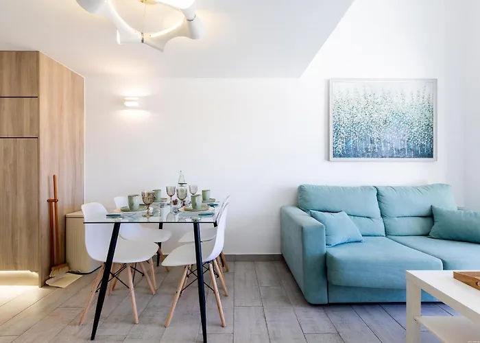 Luxury Parque Santiago I